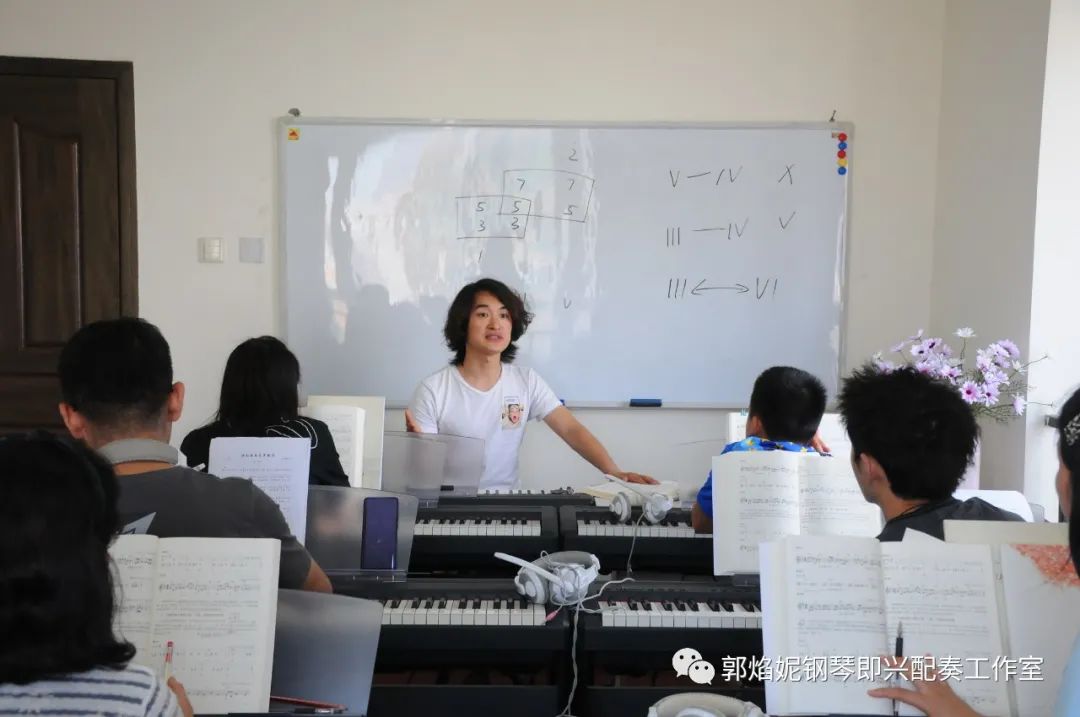 2021暑假钢琴即兴配奏与弹唱集训学习掠影（附：课堂即兴配奏弹唱视频）