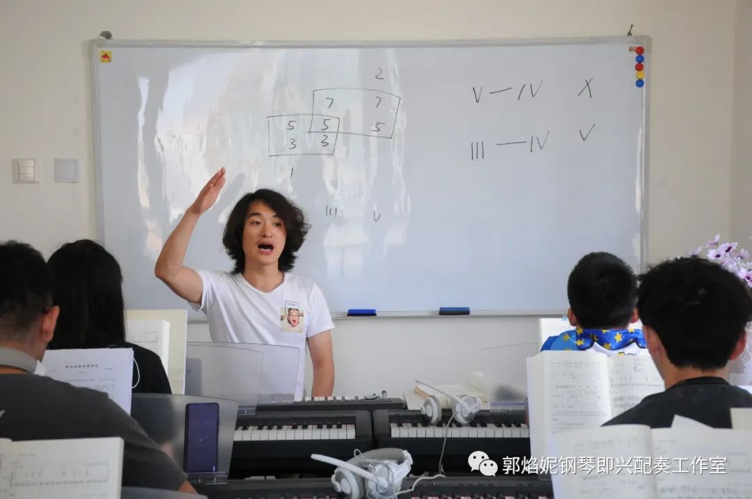 2021暑假钢琴即兴配奏与弹唱集训学习掠影（附：课堂即兴配奏弹唱视频）