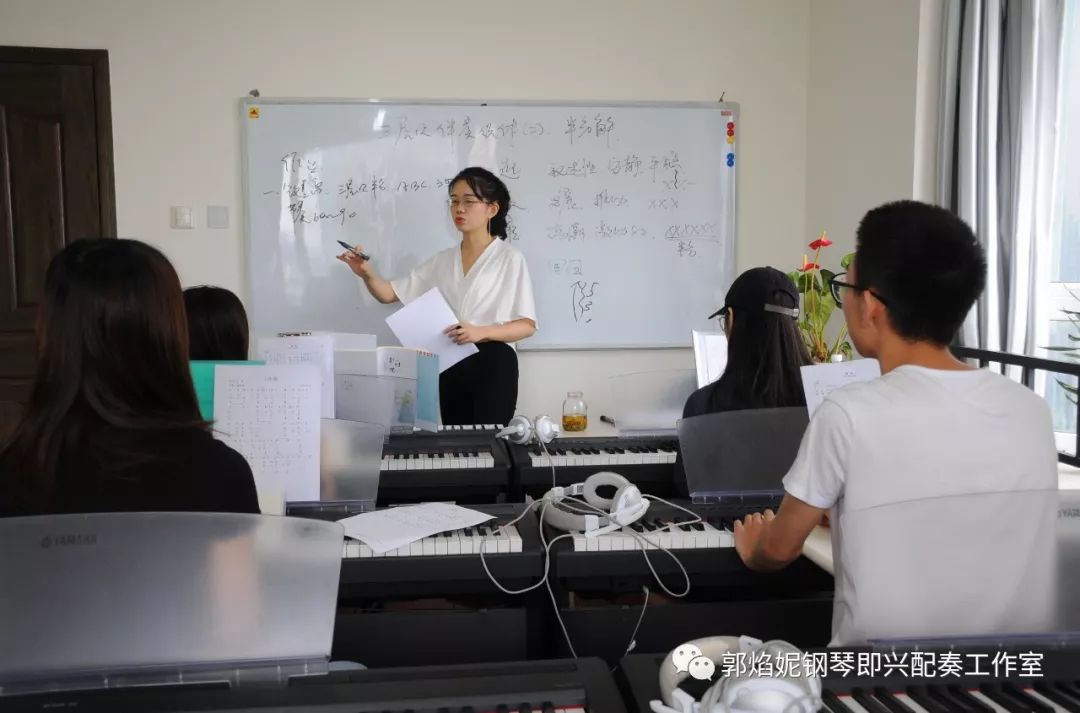 2022年暑期钢琴即兴配奏（弹唱）集训招生快讯
